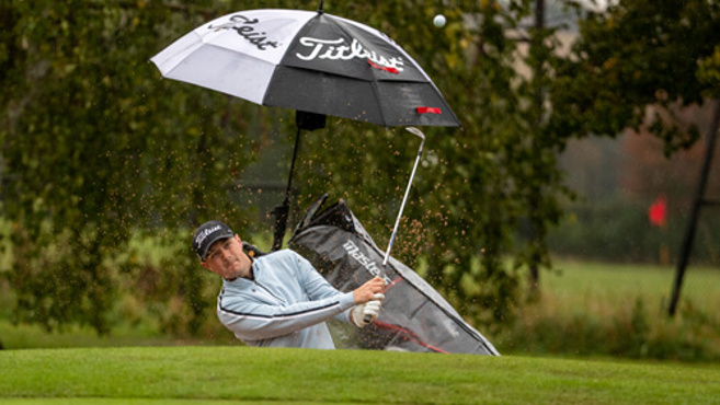 Bullen and Brittain set the pace in Coca Cola PGA Assistants' Championship