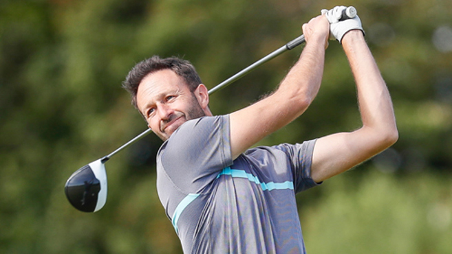 Defending champion Hendriksen at home at Bowood