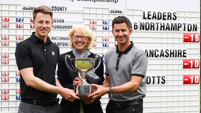 Northamptonshire duo are kings of the county set