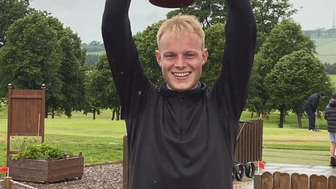 Robertson stays in front but defending champ Bradburn lurks in Scottish Young Professionals’ Championship