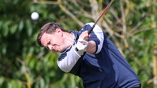 Cruse leads at Bristol Golf Club