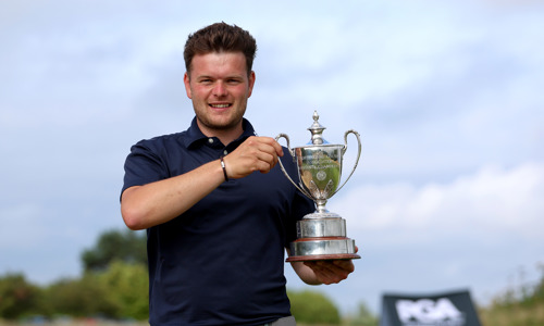 Scott triumphs after dramatic play-off to win Coca-Cola PGA Assistants' Championship