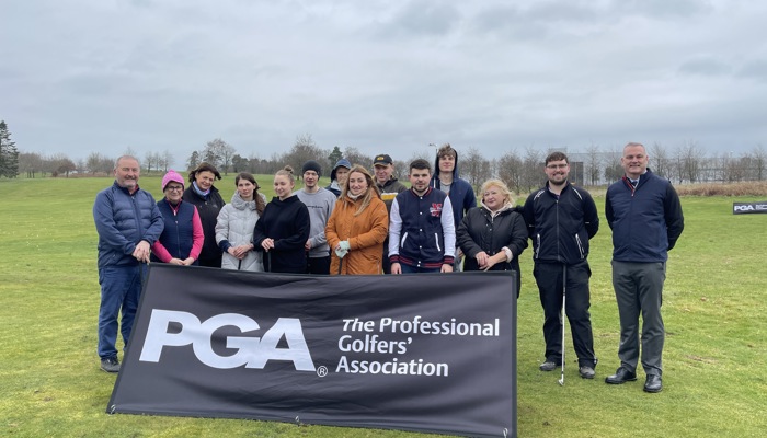 PGA Professional Damien McGrane introduces Ukrainian refugees to golf