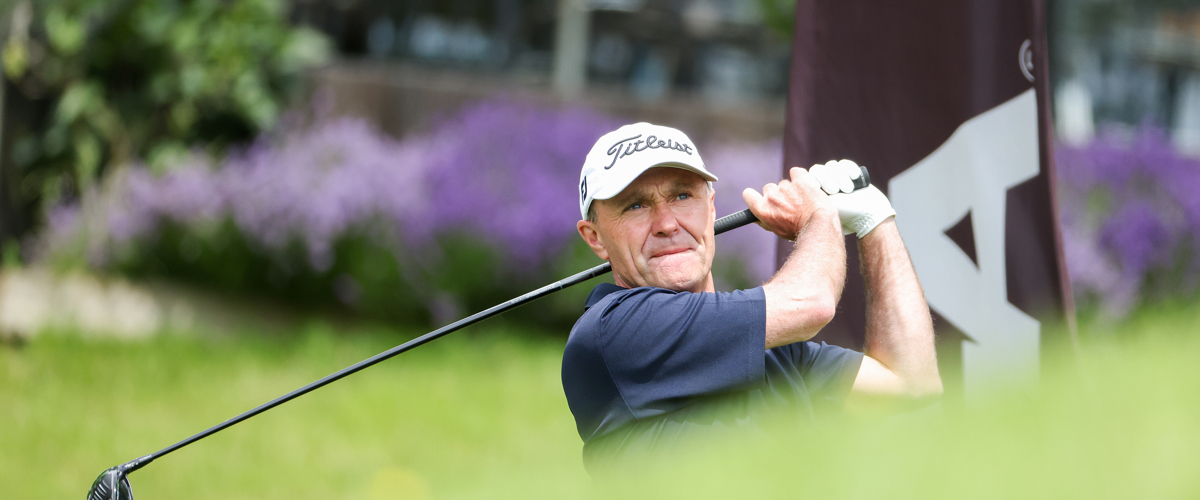 Bell holds narrow one-shot lead in Senior PGA Professional Championship